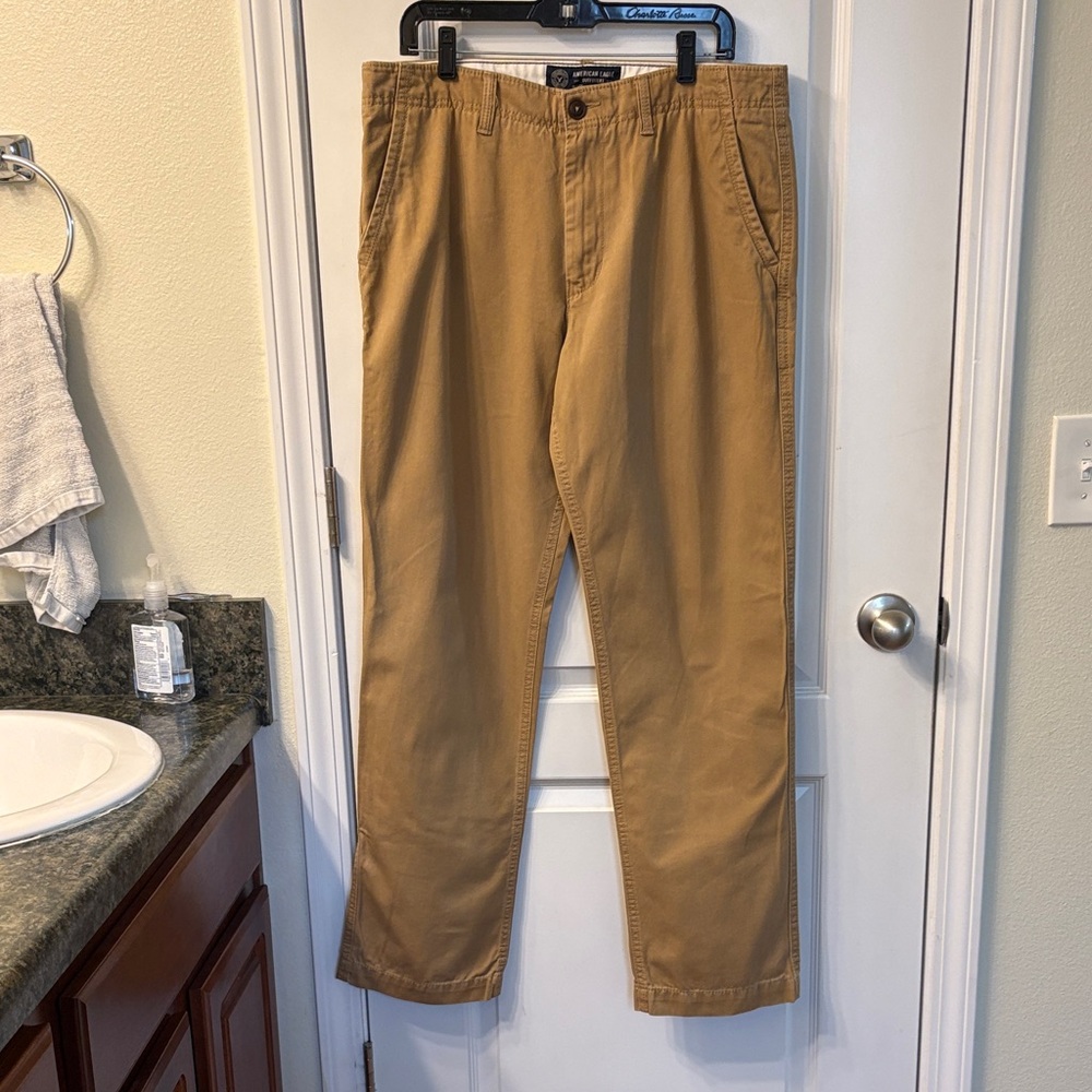 American Eagle Relaxed Straight Leg Khakis